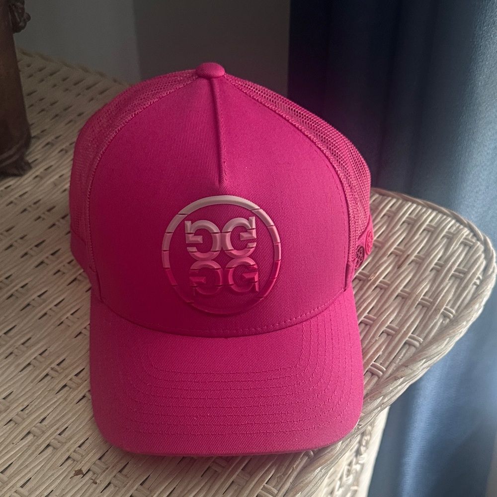 G/FORE PINK Trucker hat